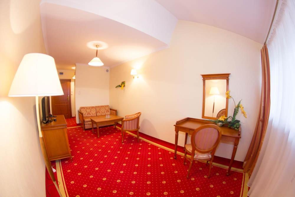 Hotel Stodolka Cminsk 외부 사진