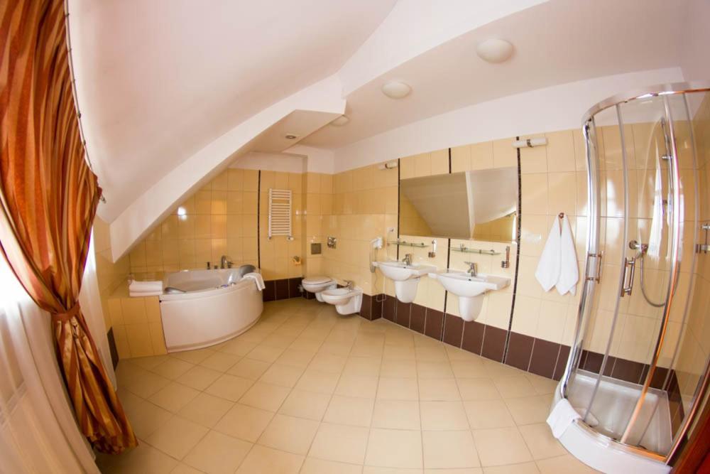 Hotel Stodolka Cminsk 외부 사진