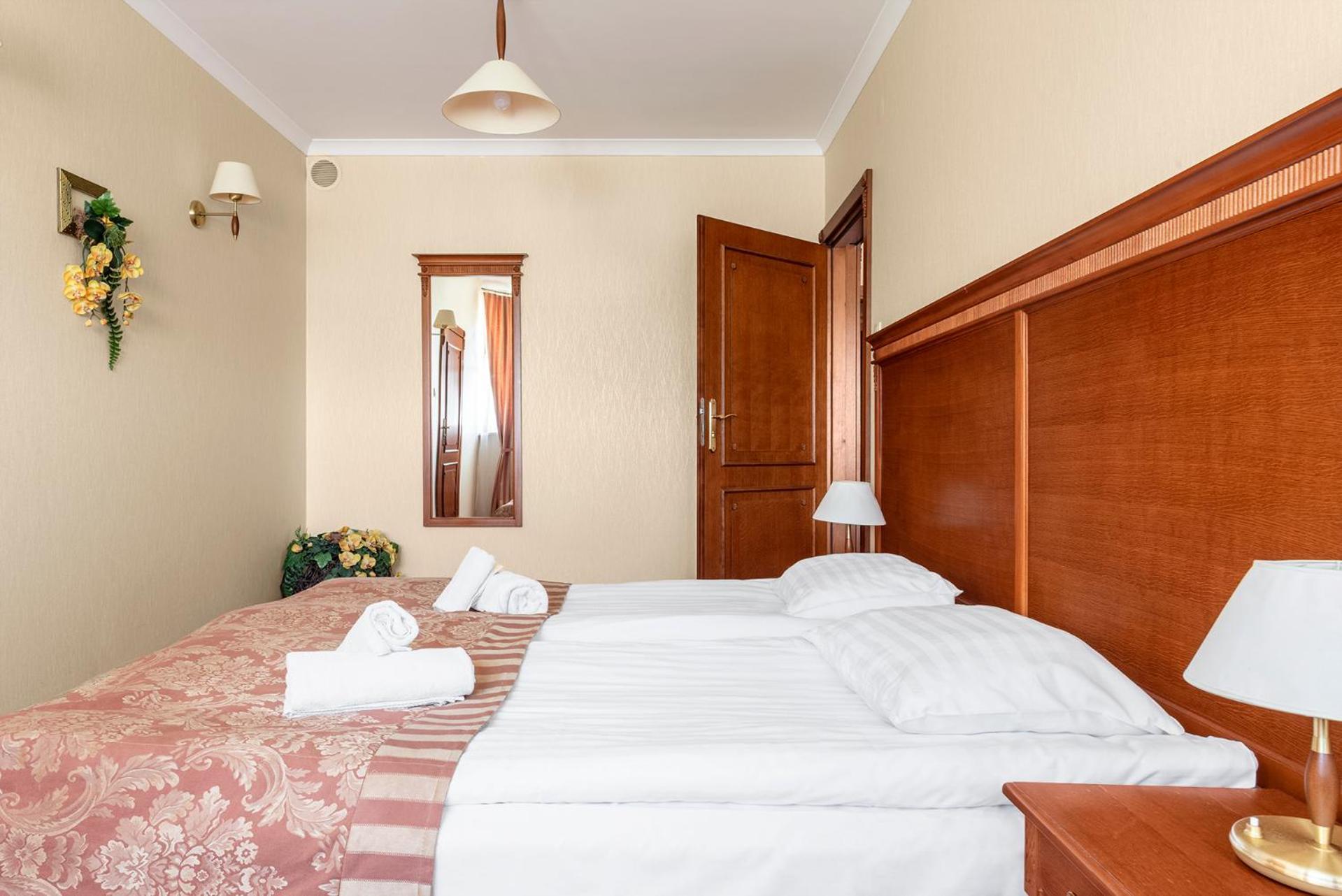 Hotel Stodolka Cminsk 외부 사진