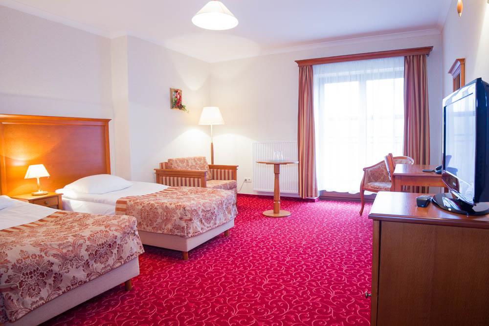 Hotel Stodolka Cminsk 외부 사진